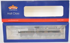 Bachmann Branch-Line 00 gauge model railway Hall Class locomotive, 4970 'Sketty Hall' Great