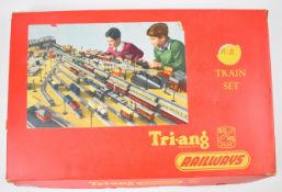 Tri-ang Railways 00 gauge model train set R3B with Princess Elizabeth locomotive and tender, in