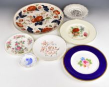 Wedgwood large charger, cabinet plates and Laurence Scarfe pin dish, largest diameter 41cm