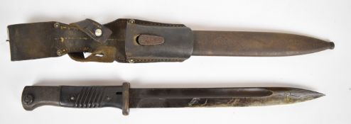 German WW2 K98 bayonet with Bakelite grips, flashguard, 43 cgh and 3769 to ricasso, 25cm fullered