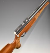 Air Arms S400F Carbine .177 FAC PCP air rifle with chequered grip and forend, raised cheek-piece,