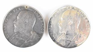 Two King's South Africa Medals named to Lt R B T Cliff, 6th Dragoons and 28956 Trp N McKenzie,