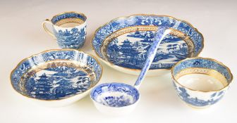 Caughley tea bowl, cup, saucer and pedestal dish, largest diameter 20cm