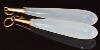 Victorian pair of chalcedony earrings/ drop sections, 23.7g, 7.2 & 6.8cm