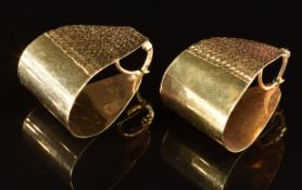 A pair of 14k gold earrings with textured decoration, 6.7g