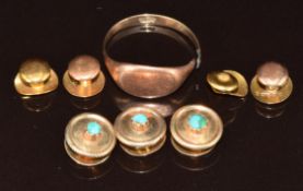 Three yellow metal studs set with turquoise (3.5g), 9ct gold signet ring (damaged), four 9ct gold