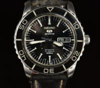Seiko 5 Sports gentleman's diver's wristwatch ref. 7S36-04N0 with day and date aperture, luminous