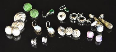 Twelve pairs of silver earrings including agate, pearl, quartz, amethyst, topaz and tourmaline, 95g