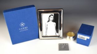 Elizabeth II feature hallmarked silver napkin ring, Sheffield 2015, maker Carr's of Sheffield Ltd,