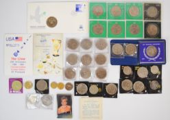 A collection of modern crowns etc, two gilt Nazi 1937 and 1938 coins comprising 5 Deutsches Reich