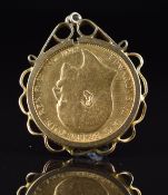 1907 Edward VII gold full sovereign with Melbourne mint mark, in 9ct gold pendant mount, 10.2g
