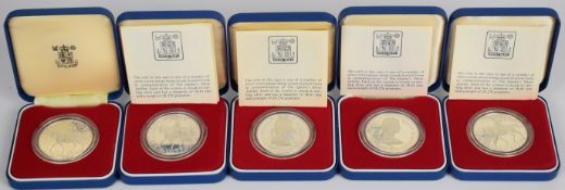 Five Elizabeth II silver proof 1977 Jubilee crowns, comprising three standard examples plus