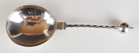 Elkington & Co. hallmarked silver serving spoon with wrythen handle and ball finial, Birmingham