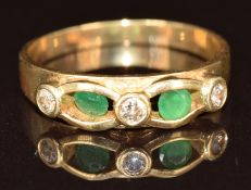 A 14k gold ring set with emeralds and diamonds, 3g, size P