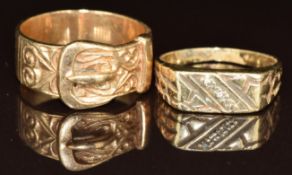 A 9ct gold buckle ring (size R) and a 9ct gold signet ring, size N, 9g