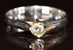 An 18ct gold ring set with a diamond of approximately 0.2ct, 3.4g, size P