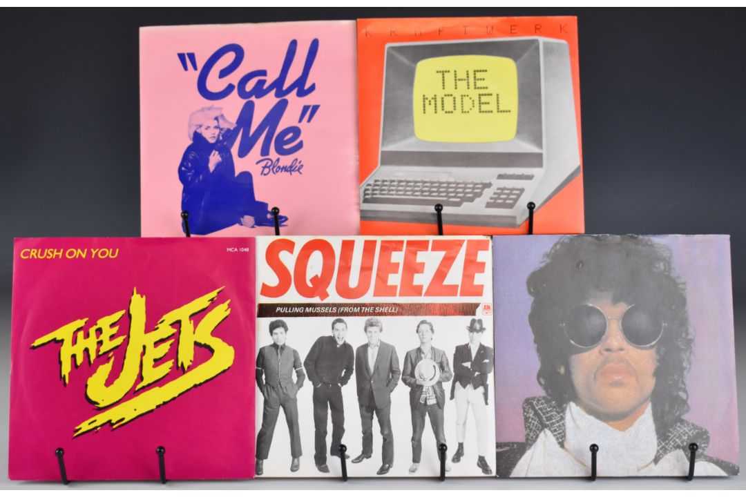 Approximately two hundred and forty 7" singles, mainly 1980s with some earlier and some Dance, - Image 1 of 4