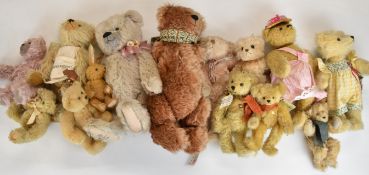 Twelve artist / studio Teddy bears to include Woodgate Bears, Blenheim Cottage, Hermann, Robin