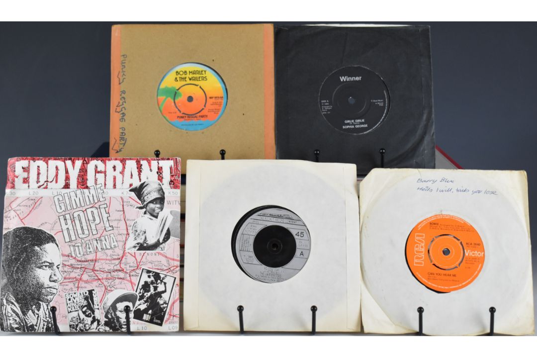 Approximately two hundred and fifteen mostly 1970s Soul / Disco / Reggae / Pop etc 7" singles - Image 2 of 4