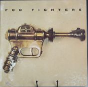 Foo Fighters - Foo Fighters, Roswell Records (724383402717) UK album, record and cover appear Ex