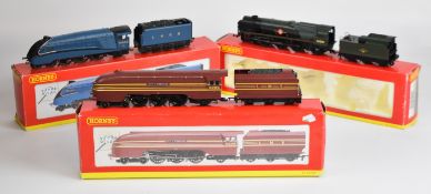 Three Hornby 00 model railway locomotives comprising BR 4-6-2 'Clan Line' Merchant Navy R2169,