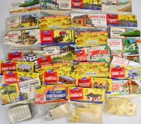Thirty early Airfix H0/00 scale plastic model railway kits including platforms, signal box,