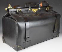 Large leather Gladstone bag / case with brass fittings, W67 x D38 x H43cm