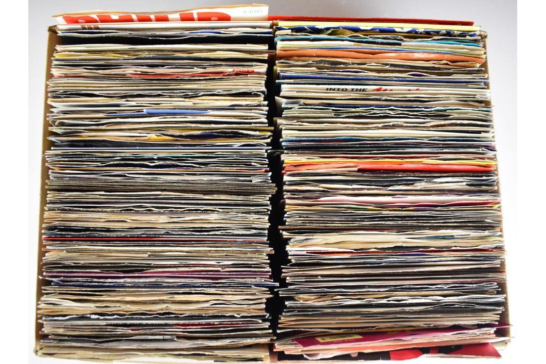 Approximately two hundred and forty 7" singles, mainly 1980s with some earlier and some Dance, - Image 4 of 4