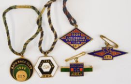 Five enamel horseracing badges comprising three Cheltenham Steeplechase Club / CSC, one 1928 and two