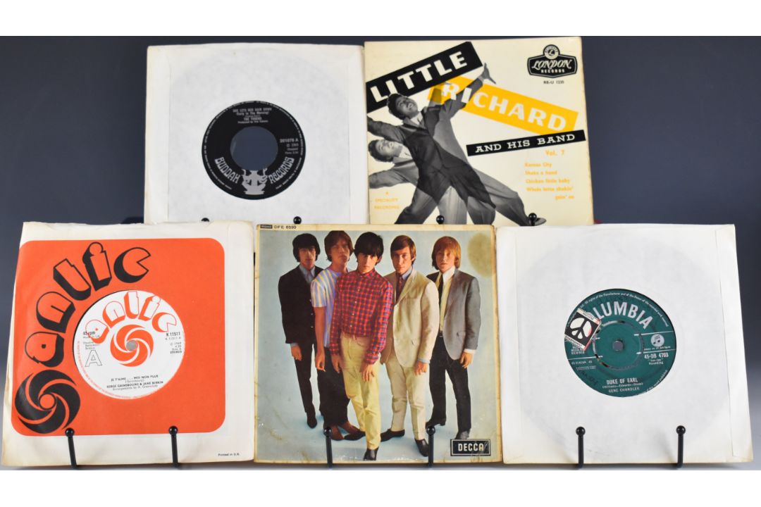 Approximately one hundred and fifty mostly 1960s Rock n Roll, Beat, Pop etc 7" singles including - Image 1 of 4