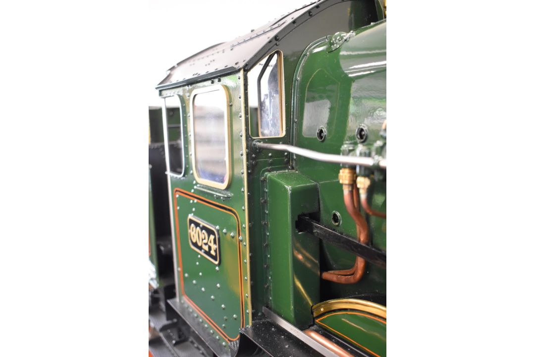 Exhibition standard 7¼ inch gauge 1.5 inch to the foot live steam 4-6-0 British Railways, ex GWR - Image 25 of 68