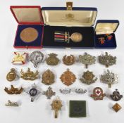 Small collection of mainly British Army cap badges including Gloucestershire Regiment, Cheshire