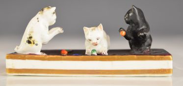 19thC novelty miniature porcelain tableau of three kittens playing, W10 x D4.5 x H4.5cm