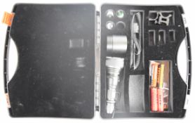 Deben Tracer LED Ray F900 gun lamp, in original fitted case.