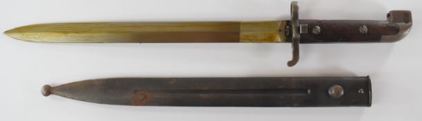 Swedish 1914 pattern bayonet with 121 number 157 to crossguard, a 33cm double edged blade and