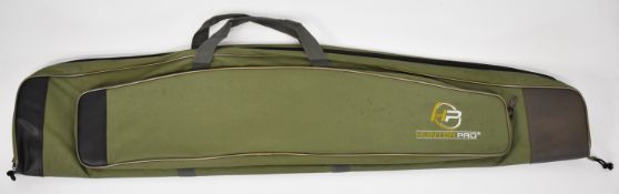 Hunter Pro rifle slip with exterior pocket and shoulder strap, 127cm long.