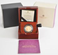 Royal Mint cased limited edition (10081/17,500) proof 2022 Elizabeth II memorial gold full