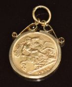 1914 gold half sovereign in 9ct gold pendant mount, 5.3g