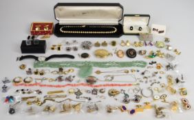 A collection of jewellery including cufflinks, aventurine quartz necklace, coral necklace, Michel