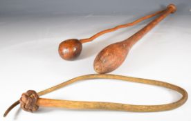 African tribal carved knobkerrie, club and whip with knot finial, longest 82cm