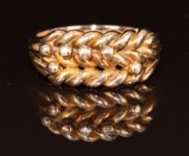A 9ct rose gold wheatsheaf ring, Birmingham 1919, 4.7g, size P