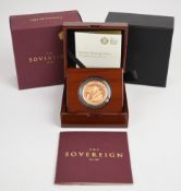 Royal Mint cased limited edition (854/1000) brilliant uncirculated 2017 Elizabeth II £5 gold coin,