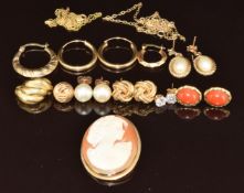 A pair of 18ct gold knot earrings (2.1g), single 18k gold earring (1.3g), three pairs of 9ct gold