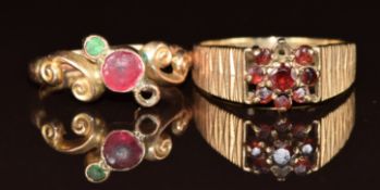 Two gold rings, one set with garnets and the other paste, 5.4g, size M & P