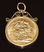1925 gold full sovereign in 9ct gold pendant mount, 9.6g