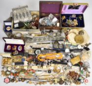 A collection of jewellery including Smith De Luxe watch, Hollywood brooch, 1935 crown, watches,