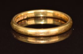 A 22ct gold wedding band / ring, 3.7g, size O