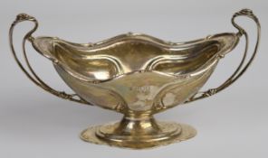 Art Nouveau Edward VII hallmarked silver twin handled bon bon or sugar bowl, London 1906, maker