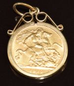1912 gold half sovereign in 9ct gold pendant mount, 5.4g