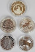 Five one ounce 999 silver coins comprising 2016 Canada tiger, Singapore Merlion, 2014 Australia Year
